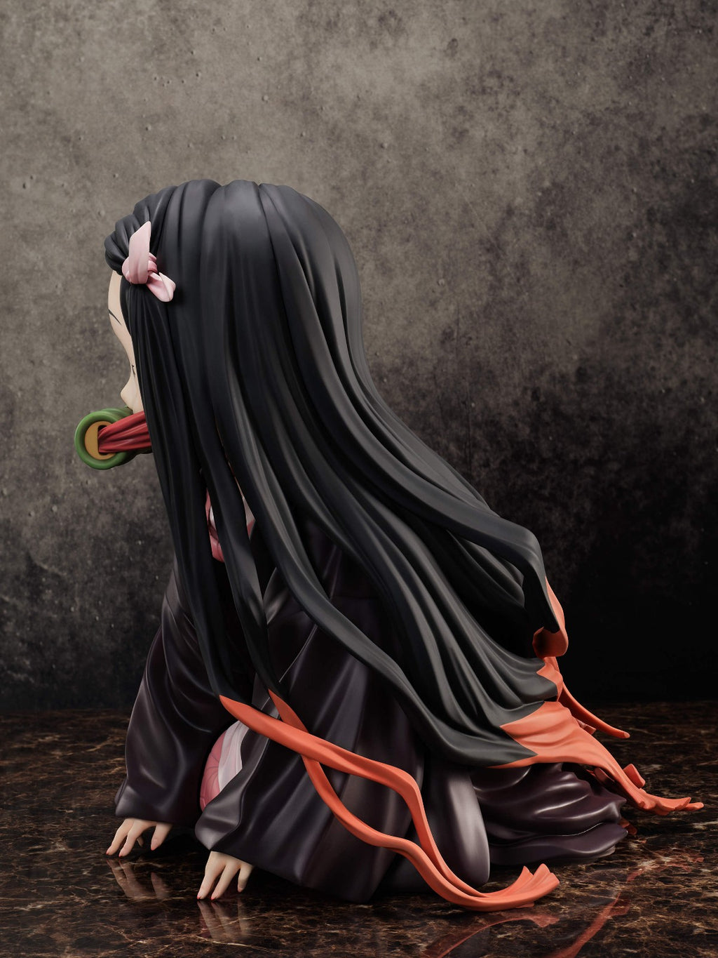 F: NEX: Demon Slayer - Nezuko Kamado - 1/1 scale figure